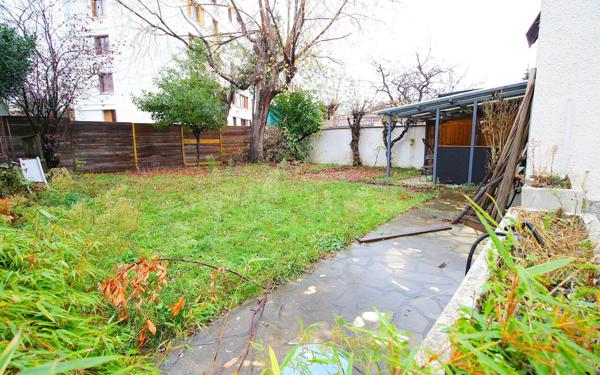 Maison à vendre    5 pièces • 90,04 m2 Le Bourget