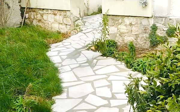 Maison à vendre    5 pièces • 90,04 m2 Le Bourget