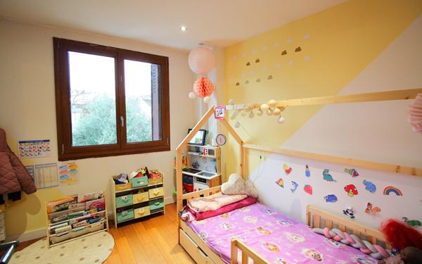 Maison à vendre    5 pièces • 90,04 m2 Le Bourget