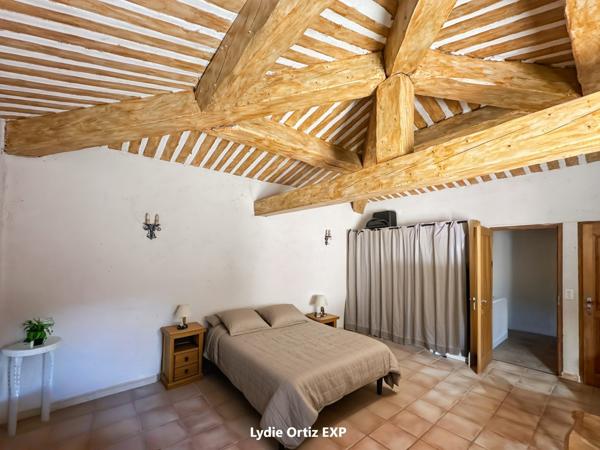 Aix-en-Provence 15 mn mas avec 3 logements