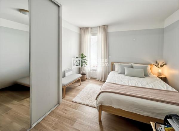 Bordeaux Appartement de 65 m2 avec 2 Chambres et TERRASSE