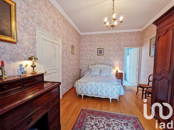 Maison de ville 6 pièces de 145 m² à Châteaumeillant (18370)