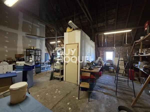 NAUCELLE (AVEYRON) - 160 m2 DE MURS COMMERCIAUX AVEC VITRINES QUI N'ATTENDENT QUE VOTRE TALENT