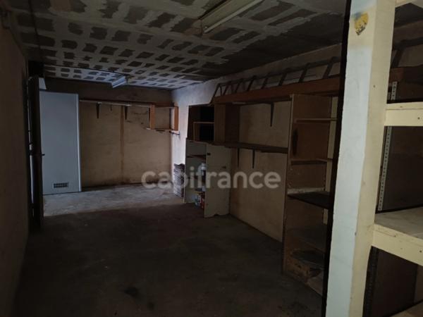 Maison à vendre 4 pièces LAROCHE SAINT CYDROINE (89)