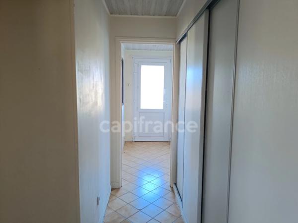 Maison à vendre 4 pièces LAROCHE SAINT CYDROINE (89)