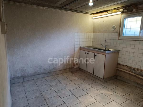 Maison à vendre 4 pièces LAROCHE SAINT CYDROINE (89)