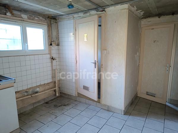 Maison à vendre 4 pièces LAROCHE SAINT CYDROINE (89)