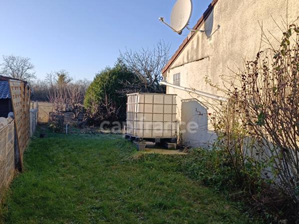 Maison à vendre 4 pièces LAROCHE SAINT CYDROINE (89)