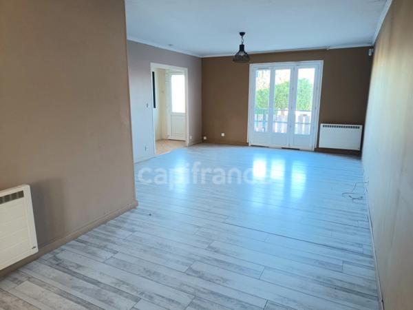 Maison à vendre 4 pièces LAROCHE SAINT CYDROINE (89)