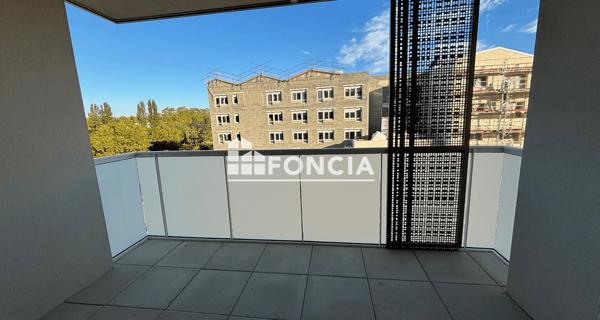 Location Appartement 2 pièces 42.3 m² - Tours 37200