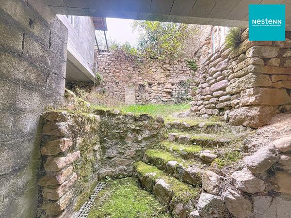 Maison Saint Marcellin En Forez à rénover entièrement + terrain non attenant