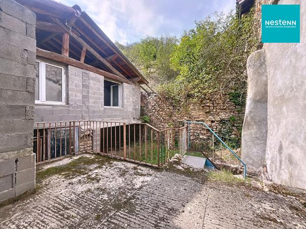 Maison Saint Marcellin En Forez à rénover entièrement + terrain non attenant