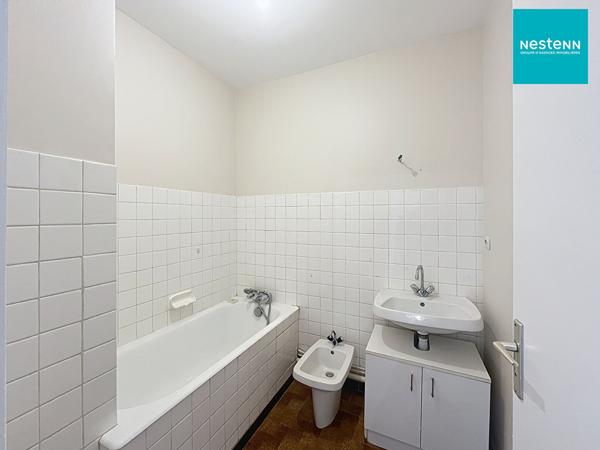 Appartement Montrond Les Bains 2 pièce(s) 50 m²  - Balcon - Garage - Cave !