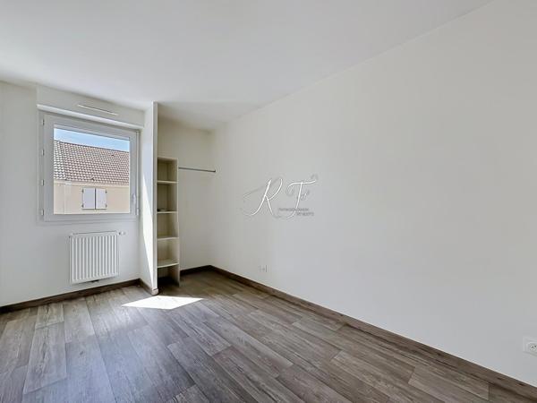 maison BBC de 2019  avec 4 chambres et double séjour