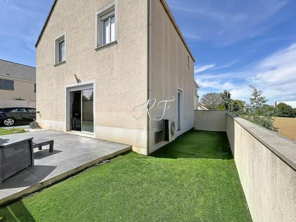 maison BBC de 2019  avec 4 chambres et double séjour