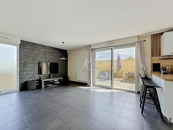 maison BBC de 2019  avec 4 chambres et double séjour