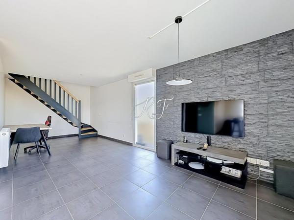 maison BBC de 2019  avec 4 chambres et double séjour