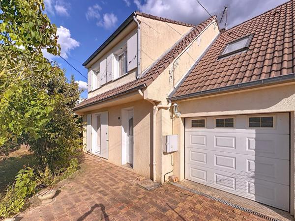 Tout commerces, école et Collège à pied