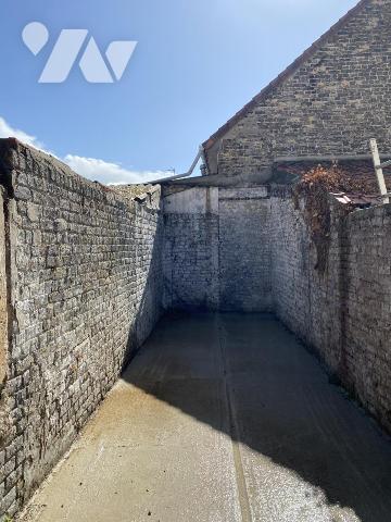 CALAIS NATION - GARAGE 38 m²