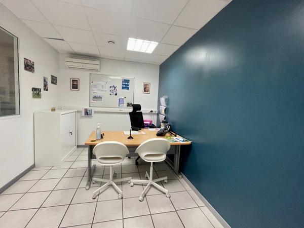 LOCAL BUREAU D'ACTIVITÉ 185 M2 LUNEL CENTRE