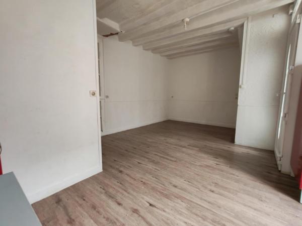 Maison à SABLE-SUR-SARTHE, 72300 - 3 pièces 50m²