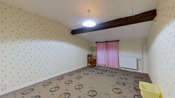 Maison de 220m² avec garage et jardin