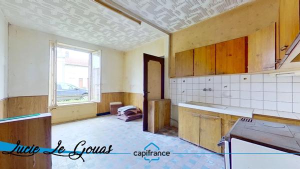 Maison de 220m² avec garage et jardin