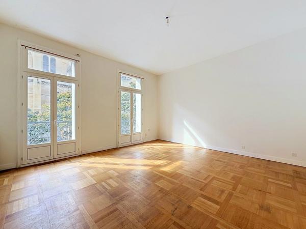 BERGERAC CENTRE – Superbe appartement de standing de 110 m² - Type 4 - avec balcon