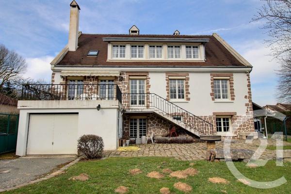 Maison à vendre  8 pièces - 230 m2 LORMAYE - 28