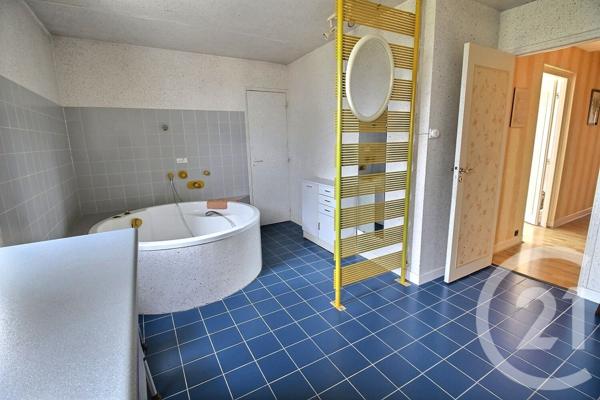 Maison à vendre  8 pièces - 230 m2 LORMAYE - 28
