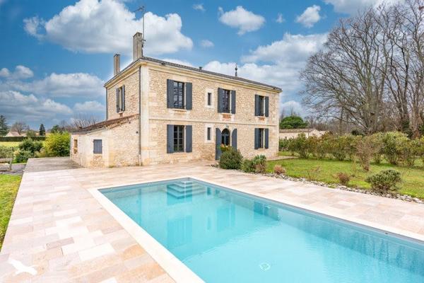 Maison à vendre |  Pineuilh |  6 pièces | 234 m²