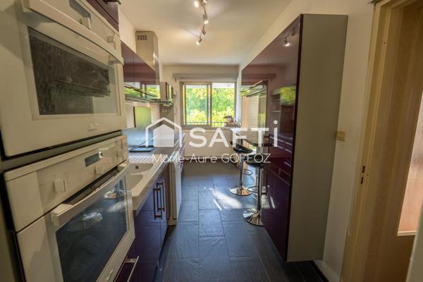 Cadre privilégié pour cet appartement fonctionnel !