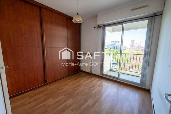 Cadre privilégié pour cet appartement fonctionnel !