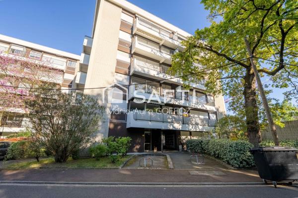 Cadre privilégié pour cet appartement fonctionnel !