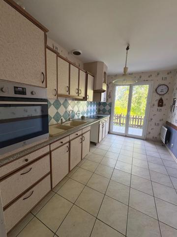 Maison mitoyenne au fort potentiel