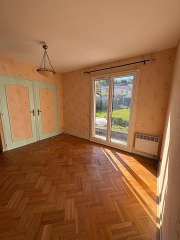 Maison mitoyenne au fort potentiel