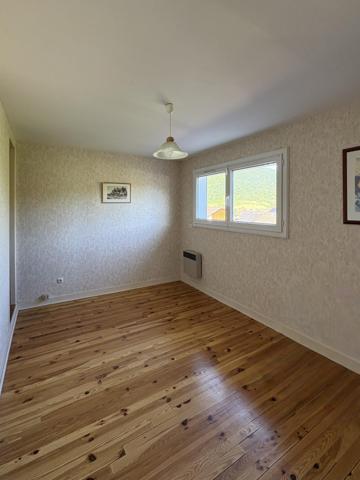 Maison mitoyenne au fort potentiel
