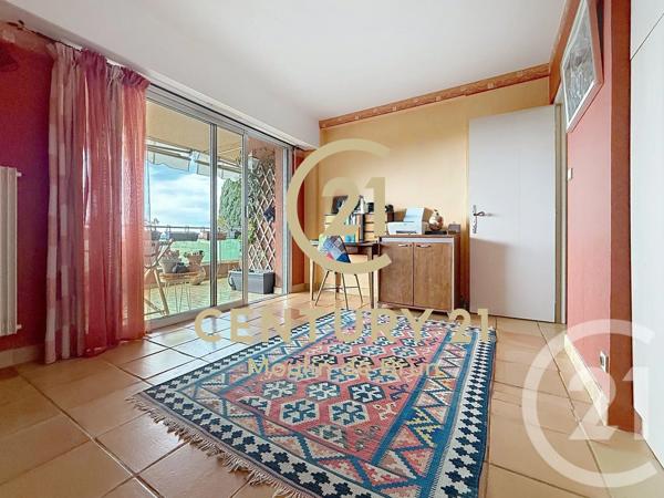 Appartement F3 à vendre  3 pièces - 80,17 m 2   GRASSE  - 06