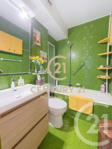 Appartement F3 à vendre  3 pièces - 80,17 m 2   GRASSE  - 06