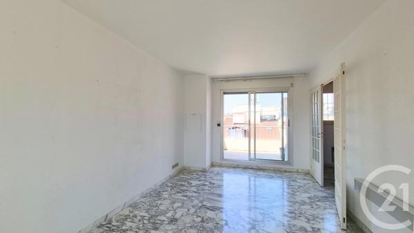 Appartement F1 à vendre  1 pièce - 31 m 2   NICE  - 06