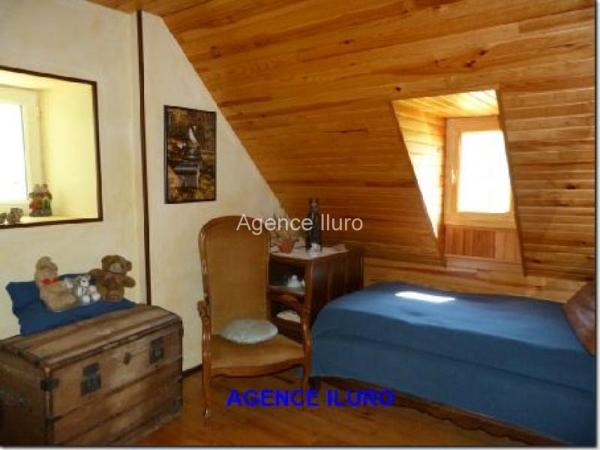 Maison - Proximite oloron-sainte-marie - Réf.:205023 PROXIMITE OLORON - BELLE FERME RENOVEE AU CALME SUR PLUS DE 7 HA DE TERRES LIBRES (BOIS) AVEC HANGAR, GRANGE ET GARAGE - (FORTE BAISSE DE PRIX)