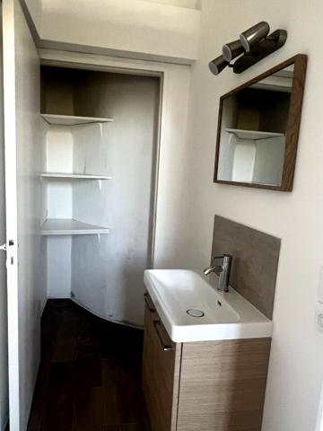Local commercial 19.87 m2