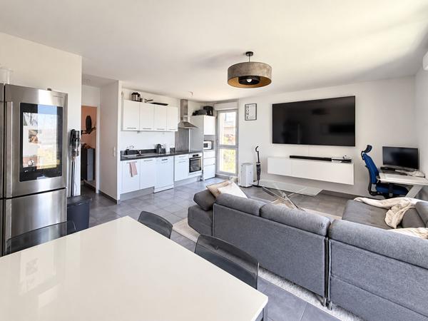 Appartement BORDEAUX 65 m²