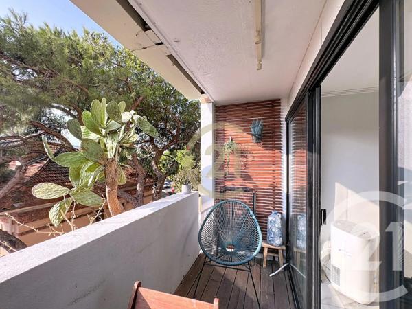 Appartement T2 à vendre  2 pièces - 29,60 m 2   CANNES LA BOCCA  - 06