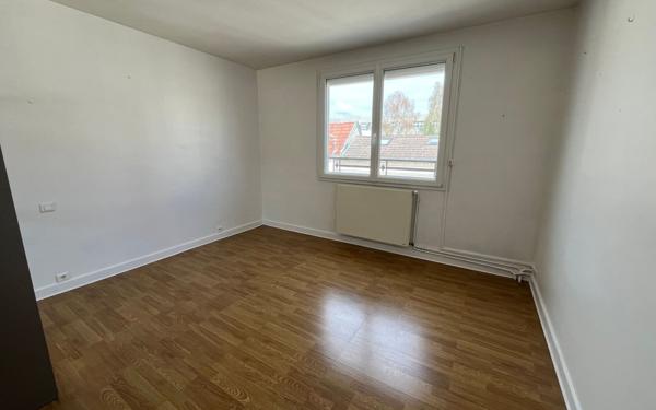 Maison à vendre    4 pièces • 215 m2 Reims