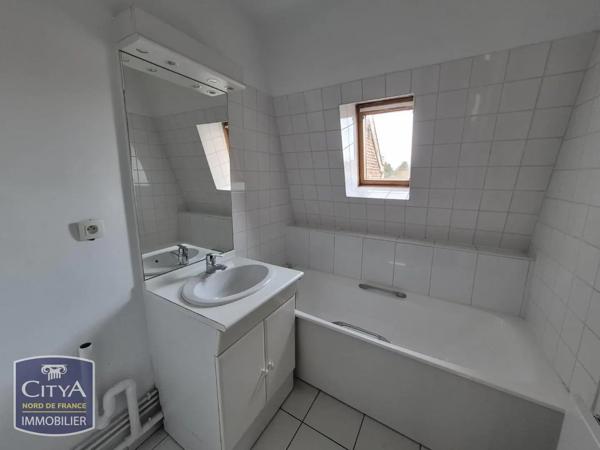 Appartement à louer 1 pièce 46.83m² Valenciennes (59300)