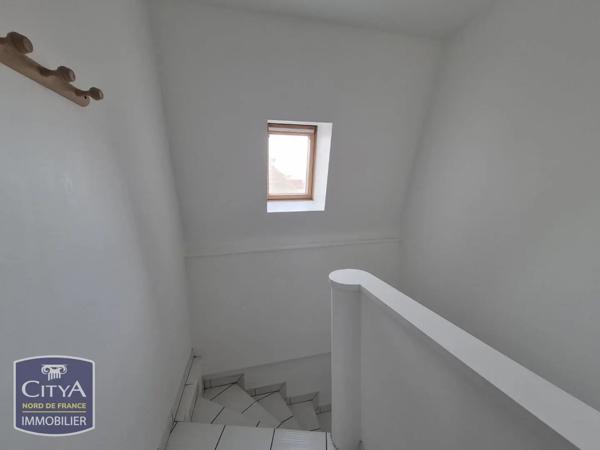 Appartement à louer 1 pièce 46.83m² Valenciennes (59300)