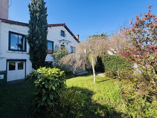 Maison 5 pièces - 200 m² Exclusivité efficity