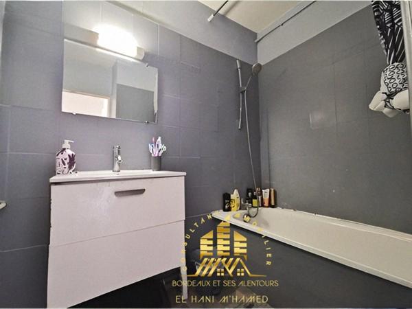 Cenon - Grand T5 à 10 minutes du centre de Bordeaux en tram