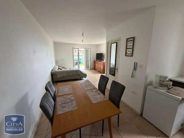 Maison à louer 3 pièces 76.22m² Saint-Pierre (97410)